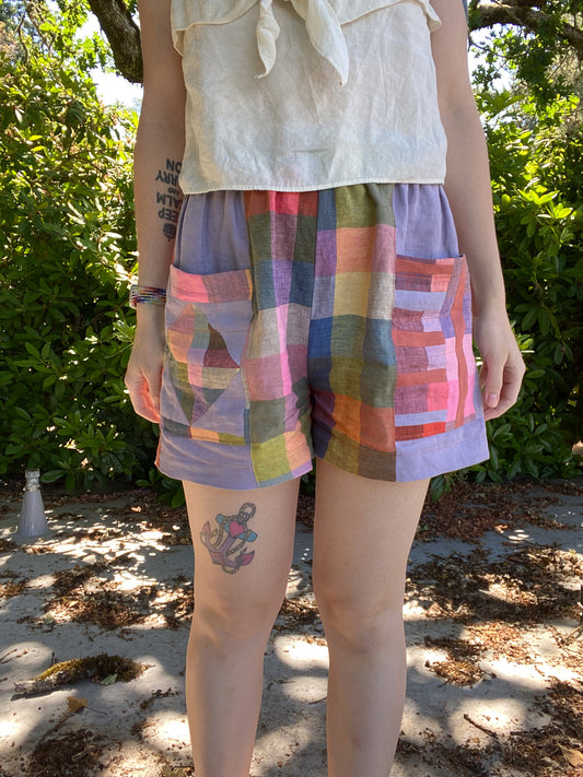 Festival Linen + Freestyle Quilting in Weekend Chore Shorts by Matchy Matchy