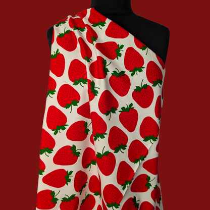 Big Strawberries on Cream Cotton Oxford