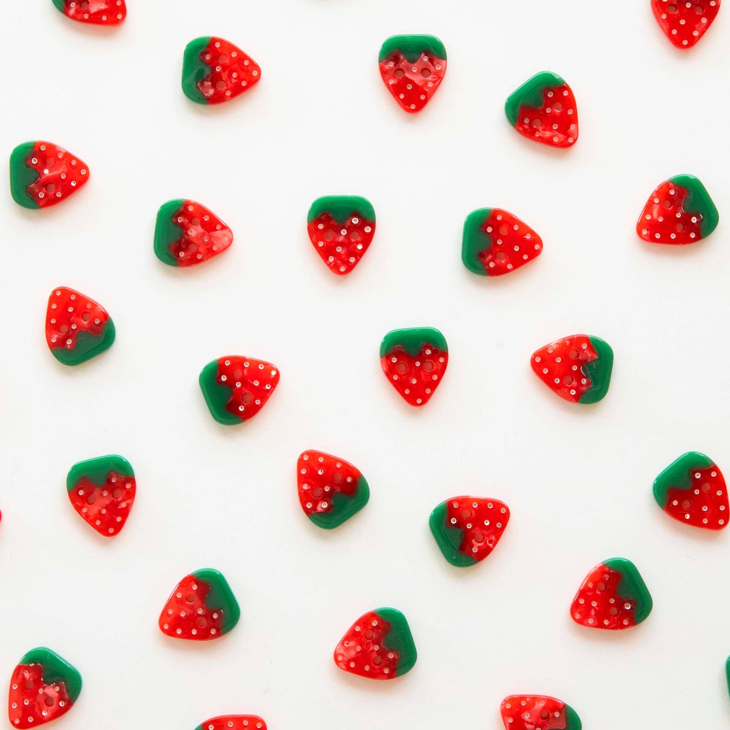 Strawberry Shirting Size 0.6" Buttons