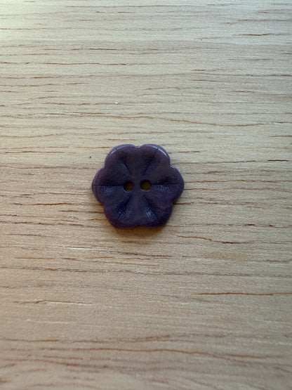 Flower Corozo Shirting Buttons - 0.6" (sold by the button)